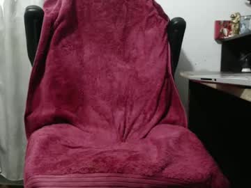 Bighandfull74 Chaturbate stream image from December 26, 2024