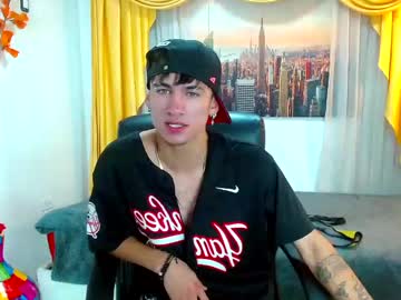 Bosshunteer Chaturbate stream image from December 26, 2024