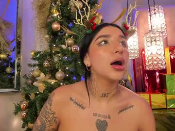 Leiawong Chaturbate stream image from December 26, 2024
