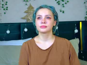 Rosiquinson Chaturbate stream image from December 26, 2024