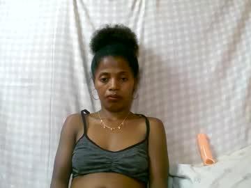 Rosiahot1 Chaturbate stream image from December 26, 2024
