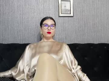 Veroniquedomme Chaturbate stream image from December 26, 2024