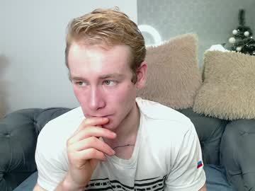Whitebars Chaturbate stream image from December 26, 2024