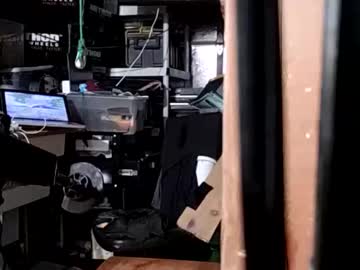 Bigmanaround9 Chaturbate stream image from December 26, 2024
