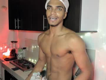 Coreyglover Chaturbate stream image from December 26, 2024