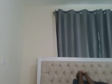 Blueberry_D Chaturbate stream image from December 26, 2024