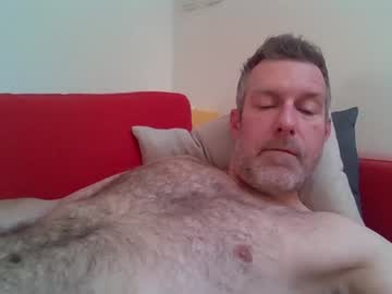 Redandbluecloud Chaturbate stream image from December 26, 2024