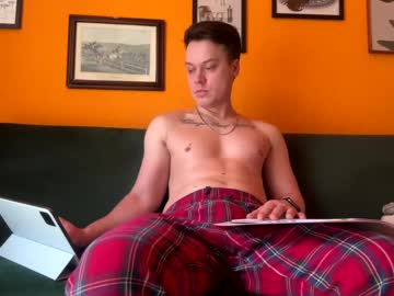 Snowboii Chaturbate stream image from December 26, 2024