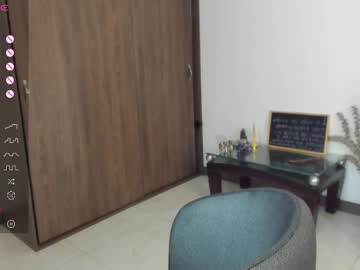 Carolina_Zaens Chaturbate stream image from December 26, 2024