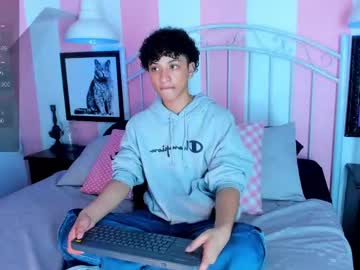 Dylan_Lee2 Chaturbate stream image from December 26, 2024