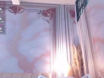 Hugetits_Tofuck Chaturbate stream image from December 26, 2024