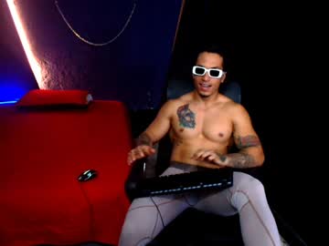 Magic_Mike66 Chaturbate stream image from December 26, 2024
