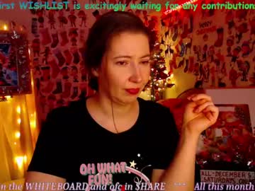 Mystydew Chaturbate stream image from December 26, 2024