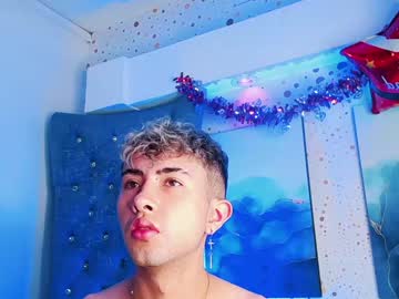Noah_Xitruxx Chaturbate stream image from December 26, 2024