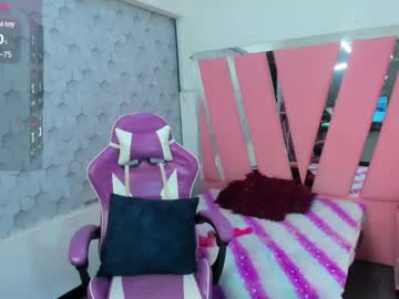 Sachablarek Chaturbate stream image from December 26, 2024