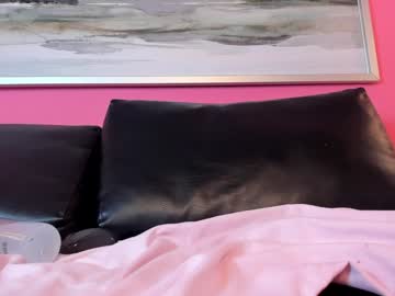 Tiffanysuarez_ Chaturbate stream image from December 26, 2024