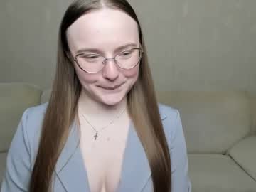 Miya_Mimi Chaturbate stream image from December 26, 2024