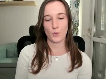 Oliviaaa2003 Chaturbate stream image from December 26, 2024