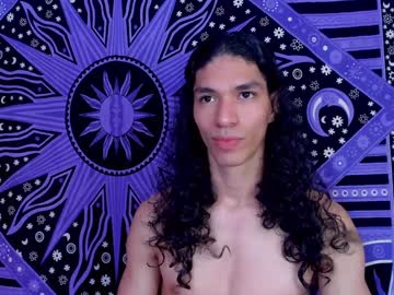 Willy_Veins Chaturbate stream image from December 26, 2024
