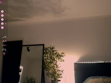 Mariique Chaturbate stream image from December 26, 2024