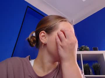Stacy_Cruuz Chaturbate stream image from December 26, 2024