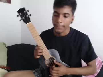 Khevinlopezonig Chaturbate stream image from December 26, 2024