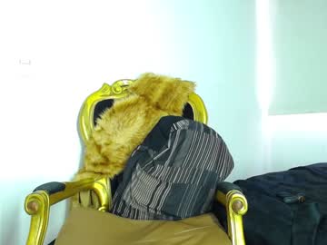 Lya_Rousel Chaturbate stream image from December 26, 2024