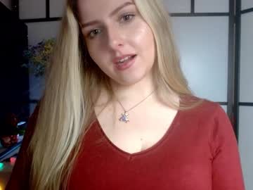 Britneyglow Chaturbate stream image from December 26, 2024