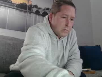 Jlonglake Chaturbate stream image from December 26, 2024
