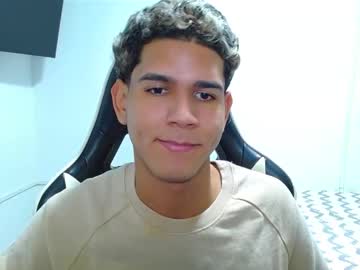 Juanacock Chaturbate stream image from December 26, 2024