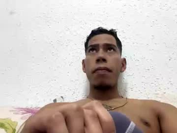 Memolesta13 Chaturbate stream image from December 26, 2024