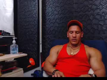Viktorherrera Chaturbate stream image from December 26, 2024