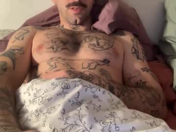 Cestmoi951068 Chaturbate stream image from December 26, 2024