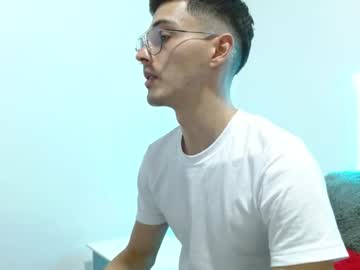 Fenixtream Chaturbate stream image from December 26, 2024