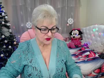 Kaylesmoll Chaturbate stream image from December 26, 2024