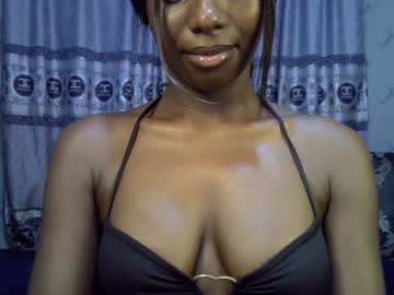Melanine_Floral Chaturbate stream image from December 26, 2024