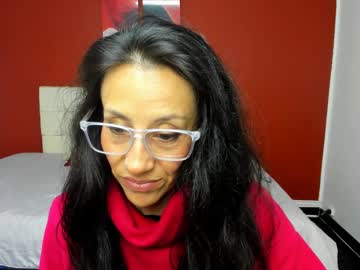 Abrillee1 Chaturbate stream image from December 26, 2024