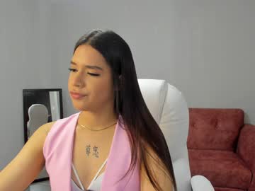 Alice23jones Chaturbate stream image from December 26, 2024