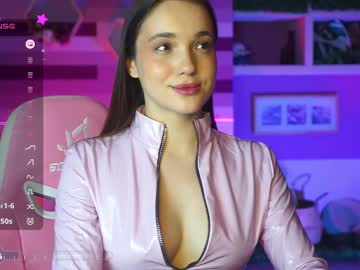 Eviegreens Chaturbate stream image from December 26, 2024