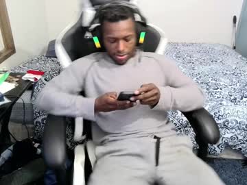 Zoneingout Chaturbate stream image from December 26, 2024