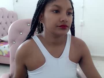 Elly_Willis Chaturbate stream image from December 26, 2024