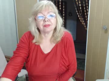 Evelynloveshy Chaturbate stream image from December 26, 2024