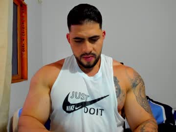 Frankfoxx Chaturbate stream image from December 26, 2024