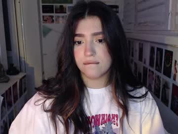 Latina_Mia Chaturbate stream image from December 26, 2024