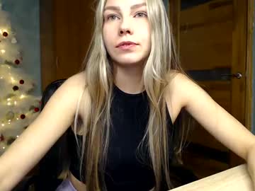 Molli_And_Tom Chaturbate stream image from December 26, 2024