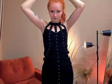 _Runawaybride Chaturbate stream image from December 26, 2024