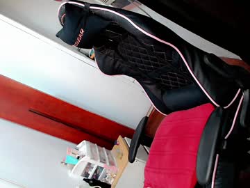 Tgirljennie69 Chaturbate stream image from December 26, 2024