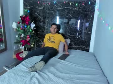 Zeva_Macho_Alfa Chaturbate stream image from December 26, 2024