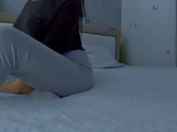 Ayra1x1 Chaturbate stream image from December 26, 2024
