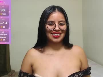 Charlotte_Moineau Chaturbate stream image from December 26, 2024